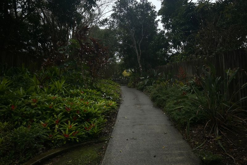 Walking-retirement-living-Mooloolah